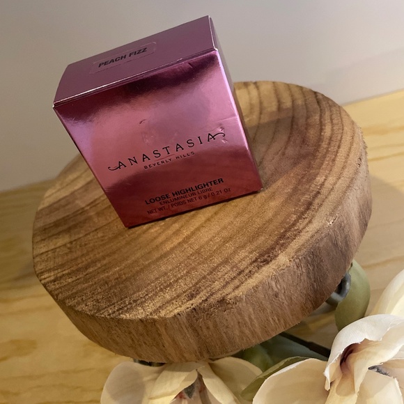 NEW! Anastasia Beverly Hills Loose Highlighter Peach Fizz - Picture 1 of 5